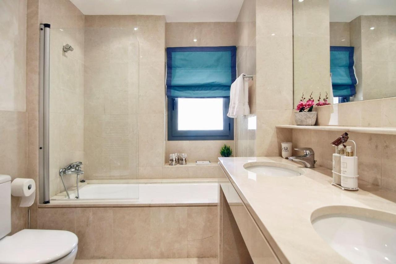 Polo Royale Waterfront Luxury Apt - 3 Terraces And Pool โซโตกรันเด ภายนอก รูปภาพ
